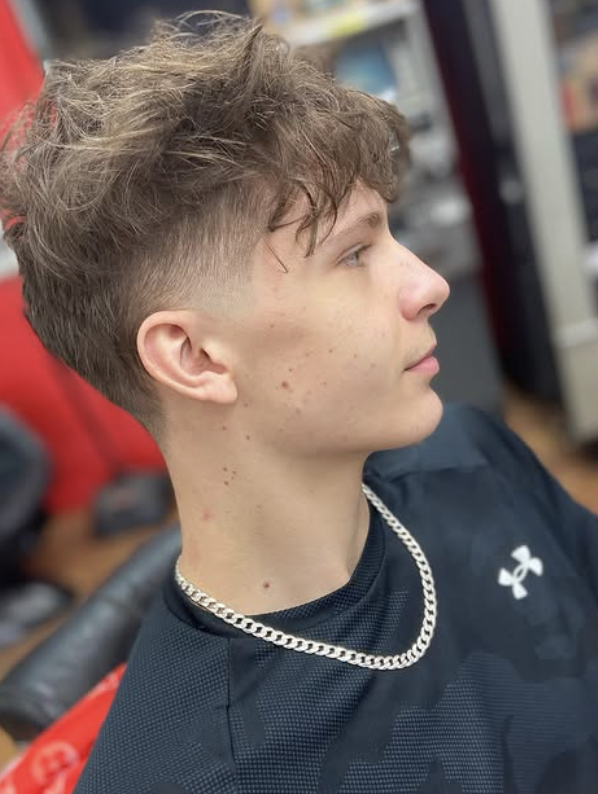 Textured crop with mid fade